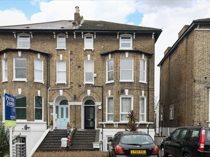 2 Bed Flat, Burnt Ash Hill, SE12