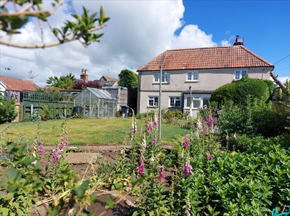 3 Bed Semi-Detached House, The Chantry, SN15