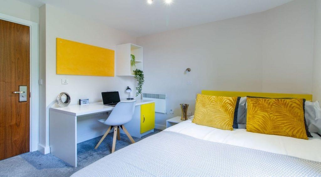 4 Bed Flat, Millstone Place, LE1, N1 7GU