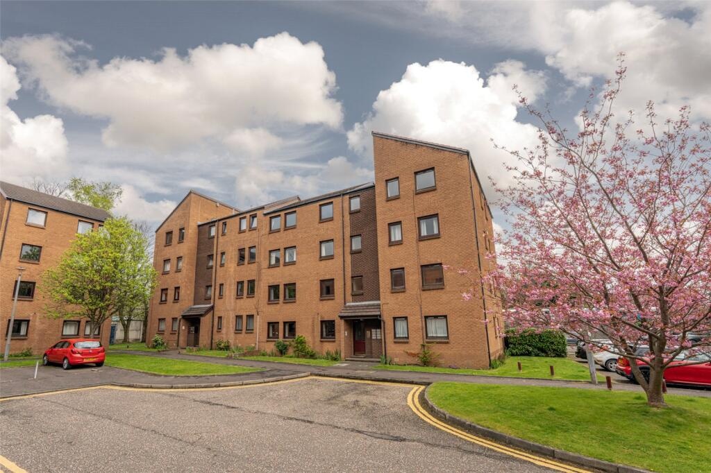 2 Bed Flat, White Park, EH11