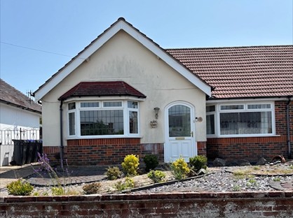 2 Bed Bungalow, Cokeham Lane, BN15