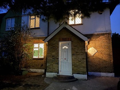3 Bed Semi-Detached House, Peartree Avenue, UB7