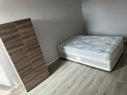 Room in a Shared House, Elizabeth Way, SS15