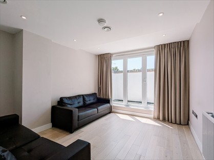2 Bed Flat, Gunnersbury Avenue, W5