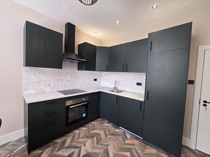 2 Bed Flat, Lime Grove, W12