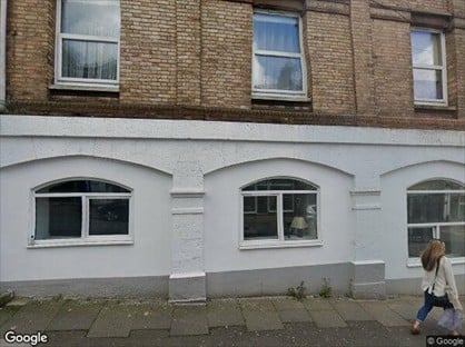 2 Bed Flat, Market Street, TQ1
