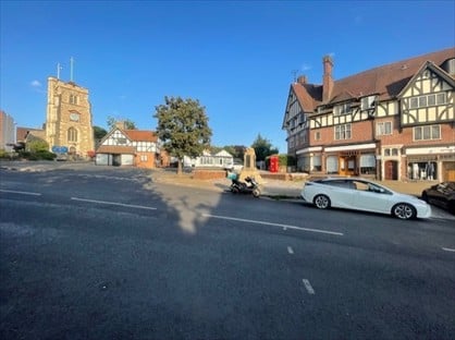 1 Bed Flat, High Street, HA5