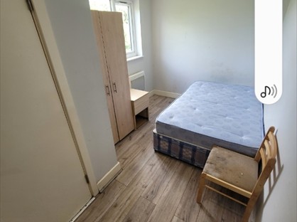 Room in a Shared House, London, UB5