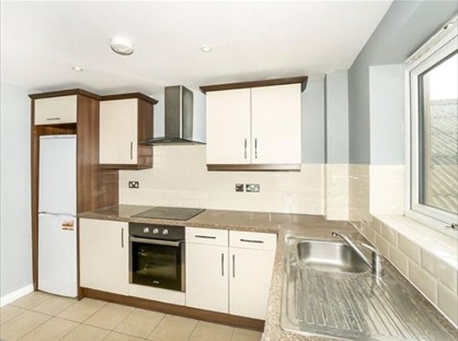2 Bed Flat, Lansdown Court, RM18