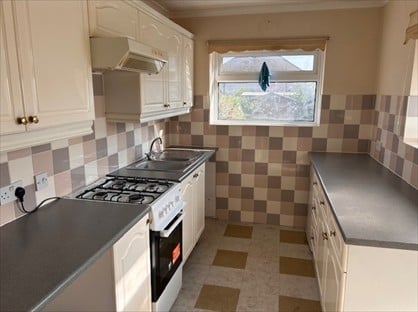 3 Bed Semi-Detached House, Westover Road, CT10