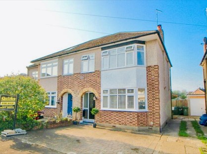 3 Bed Semi-Detached House, Atridge Chase, CM12