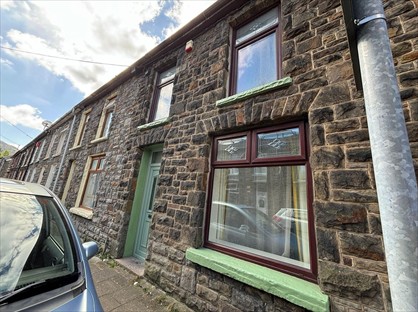 3 Bed Terraced House, Prospect Place, CF42