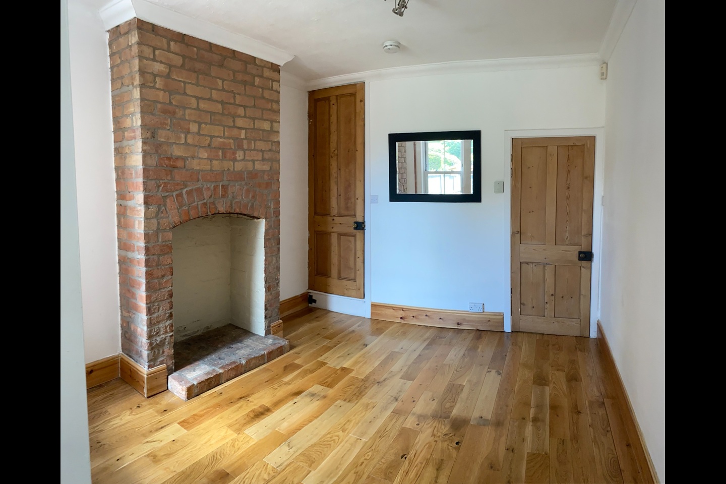 Additional image 3 of 4 Bed Terraced House, St. Paul's Road, DE1, N1 7GU