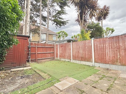 4 Bed Terraced House, Mitcham Road, E6