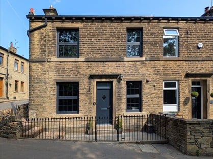 2 Bed End Terrace, Station Road, HX4