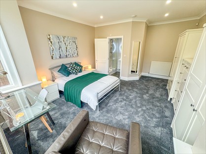 Room in a Shared Flat, Northampton Road, CR0