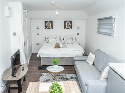 Studio Flat, Temple Square, HP20