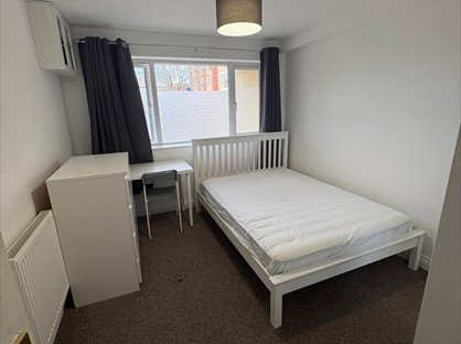 Room in a Shared House, Albany Gardens, CO2