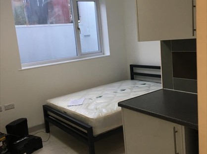 Room in a Shared House, Park Street, SL1