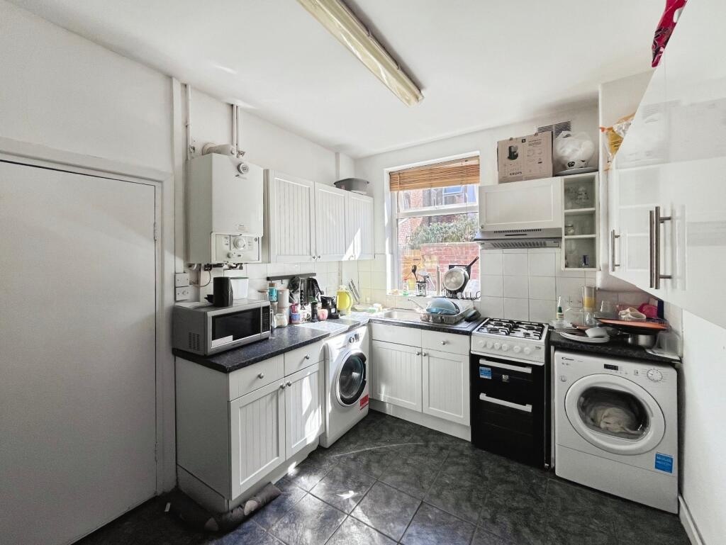 Fallowfield, Manchester - 4 Bed Terraced House, Moseley Road, M14 - To ...