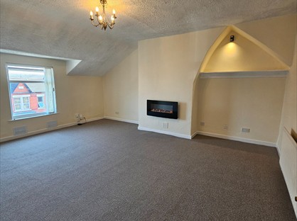 1 Bed Flat, Manor Road, CH44