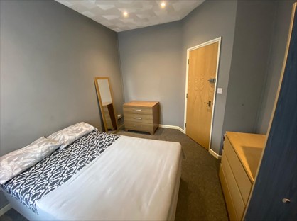 3 Bed Flat, Derby Road, SO14