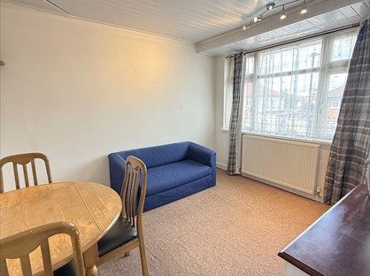 1 Bed Flat, Feltham, TW13