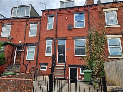2 Bed Terraced House, Vinery Place, LS9