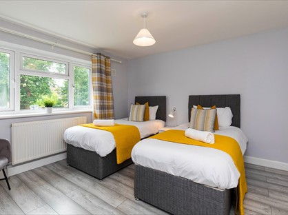 3 Bed Semi-Detached House, West Green Drive, RH11