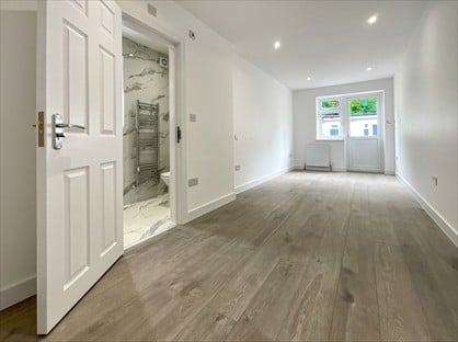 Room in a Shared House, Seymour Road, SL1