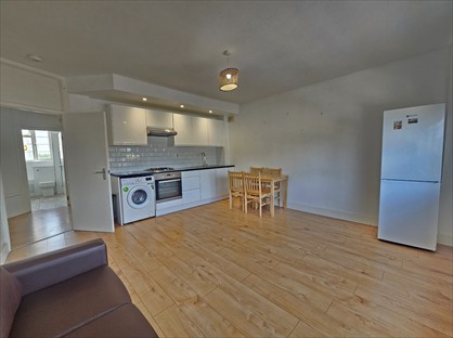 2 Bed Flat, Beaumont Court, E5