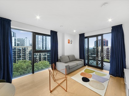 2 Bed Flat, Hawksbury Heights, SE17