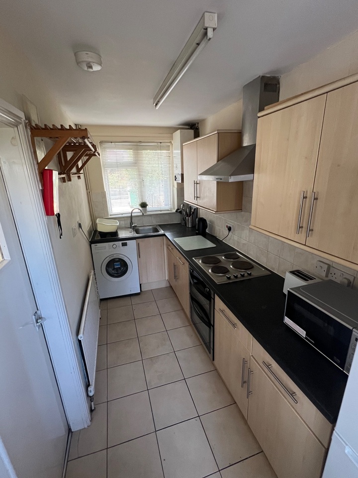 Additional image 3 of Room in a Shared House, Lawley Avenue, NG9, N1 7GU