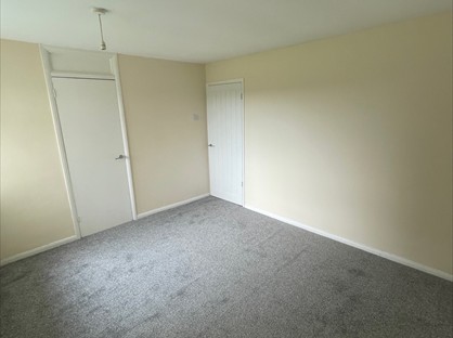 3 Bed Flat, Raby Court, CH65