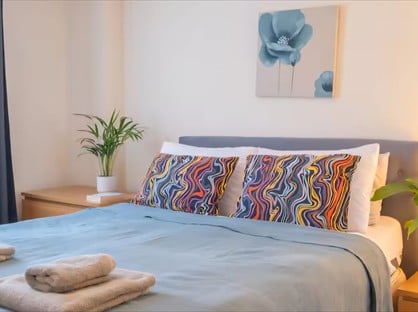 1 Bed Flat, Centenary Plaza, B1