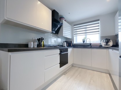 3 Bed Terraced House, Farnborough Road, NG11