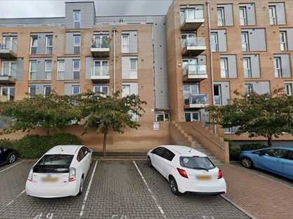 2 Bed Flat, Duke Court, TW3