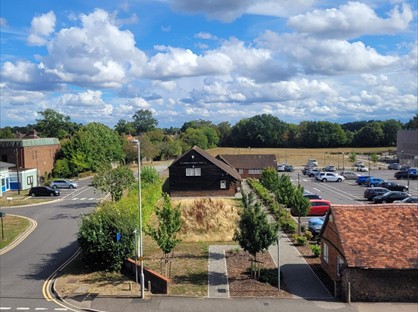 1 Bed Flat, Chiltern Avenue, HP6