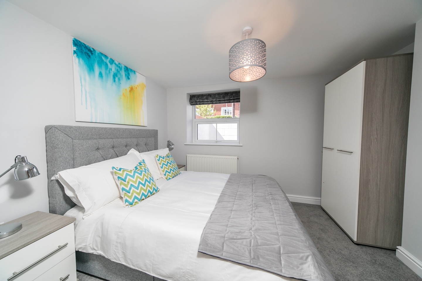 2 Bed Flat, North House, RG1 photo 2