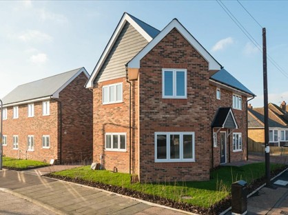 Room in a Shared House, Queens Avenue, CT12