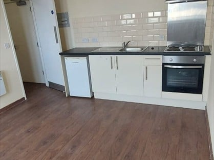 1 Bed Flat, Daniel House, L20