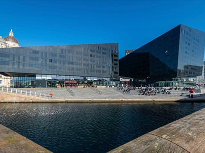 2 Bed Flat, Mann Island, L3