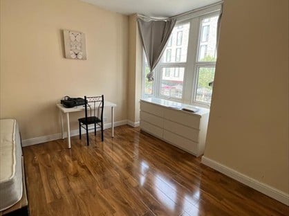2 Bed Flat, High Street, E17
