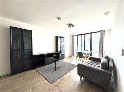 1 Bed Flat, Stratosphere Tower, E15