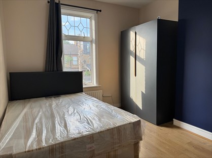 Room in a Shared House, Moyers Road, E10