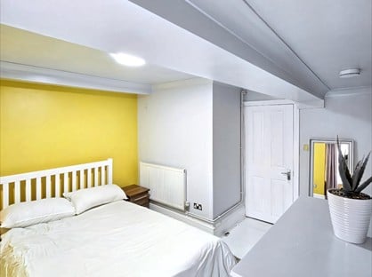 1 Bed Flat, Upper Berkeley Street, W1H