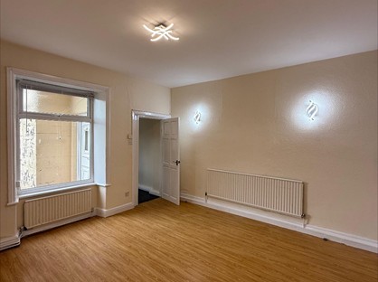 4 Bed Terraced House, Schofield Road, BB4