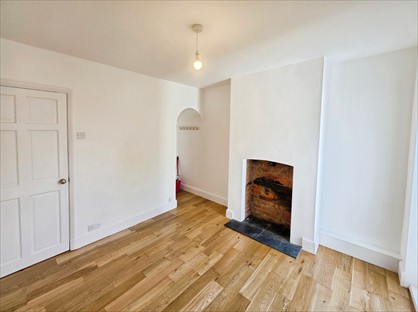 2 Bed Terraced House, Waldeck Street, RG1
