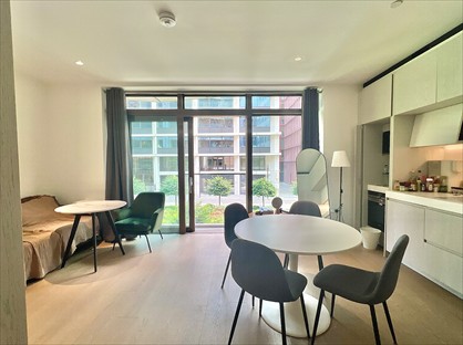 1 Bed Flat, Lewis Cubitt Square, N1C