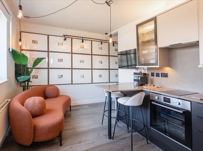 1 Bed Flat, Foyer Green Stays, WD3